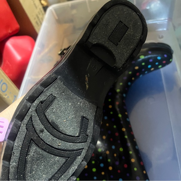 ๐ Western Chief Women's Ditsy Dot City Rain Boot, 9 ๐
- Picture 9 of 10